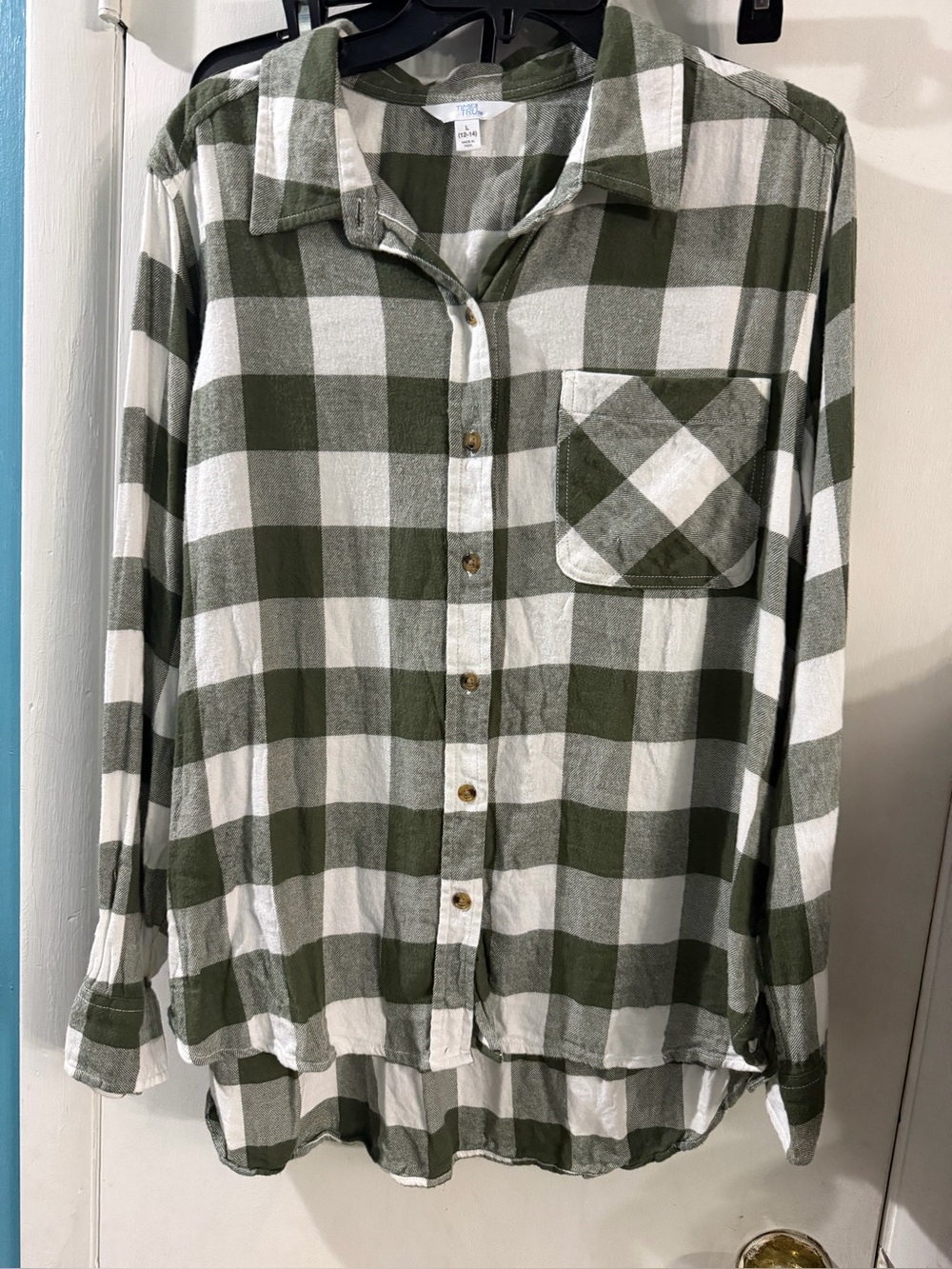 Time and Tru Large Flannel Button Down Shirt
